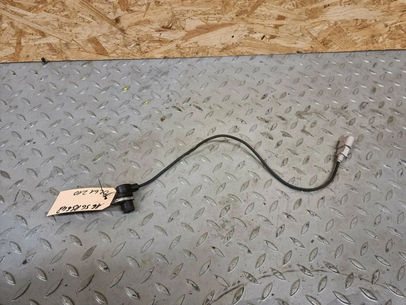 0261210 Kurbelwelle Sensor Impulsgeber AUDI A3 S3 8P A4 A6 S6 4B