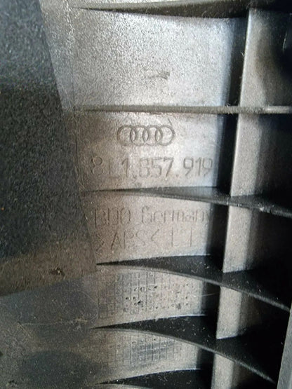 Audi A3 S3 8L Verkleidung Fußraum 8L1857919 / 8L0035411C Ablage