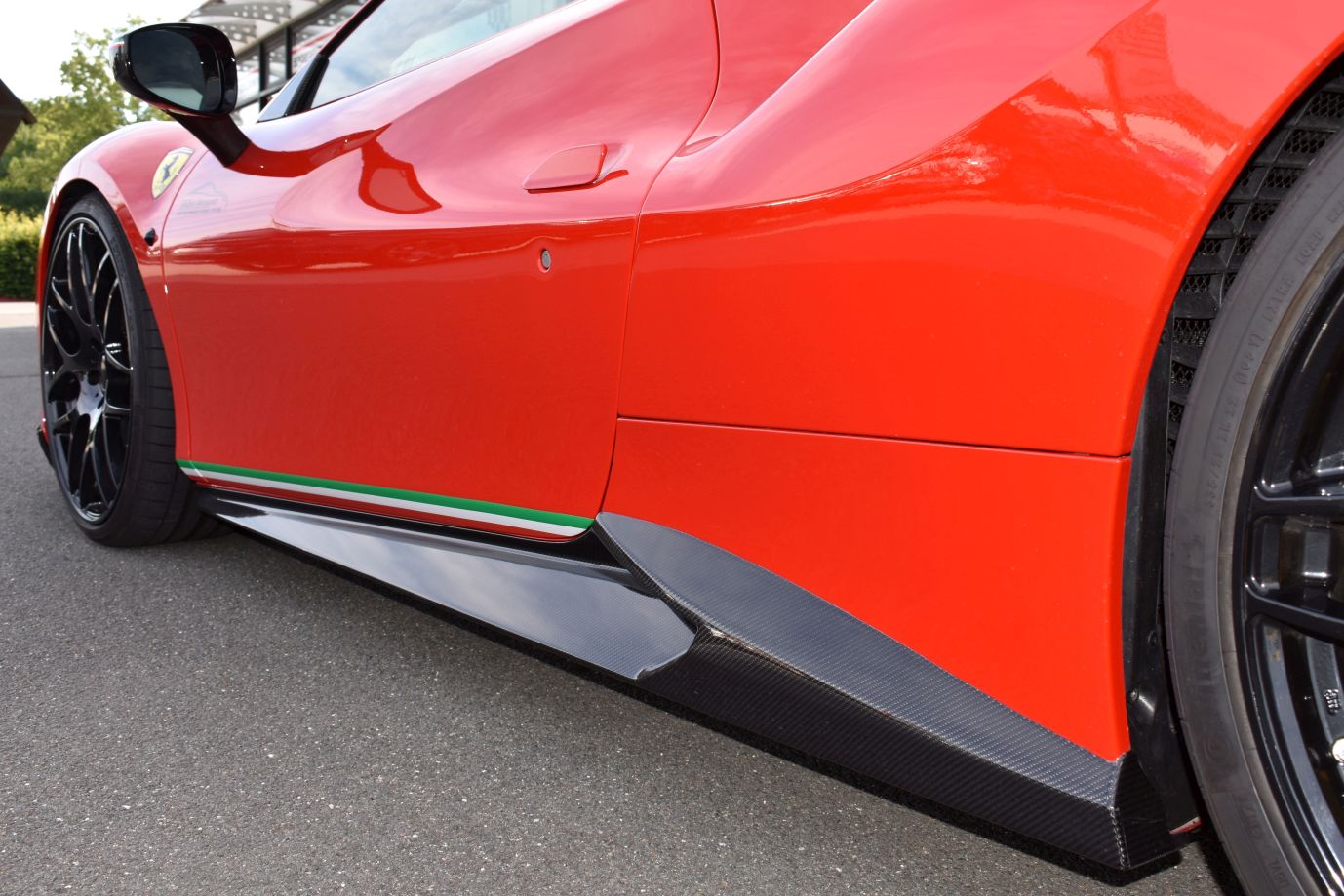 FMS Seitenschweller (Satz) in Sichtcarbon Ferrari 488 GTB