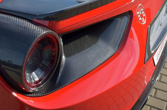 FMS Luftauslass Heck Seitlich (Satz) in Sichtcarbon Ferrari 488 GTB
