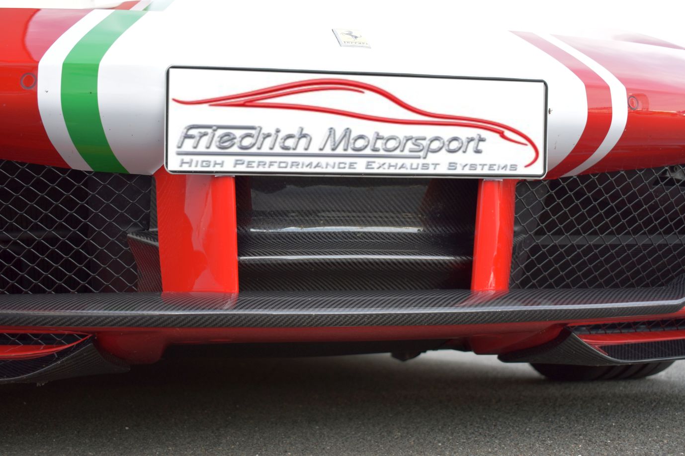FMS Frontblende in Sichtcarbon Ferrari 488 GTB