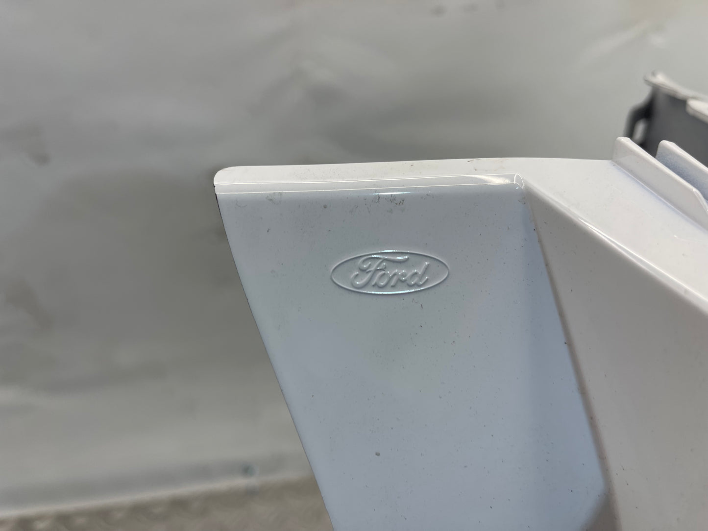 Original FORD Mondeo Turnier MK5 Stoßstange Stoßfänger PDC Frozen Whit Neu 2110995