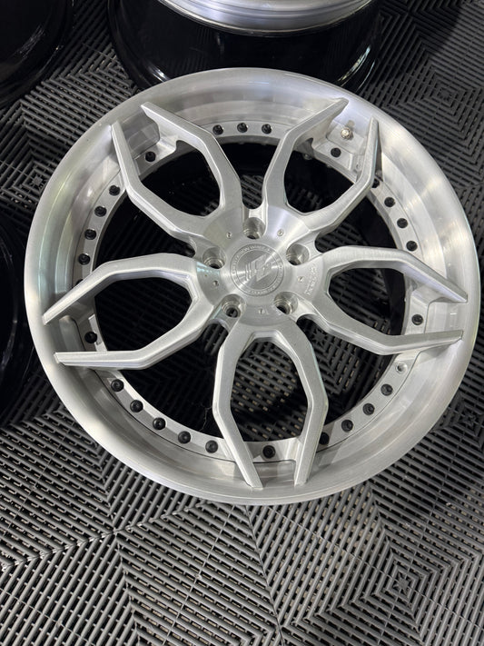 Alufelgen Prior Design PD3 2x 9X20 ET50 2x 10x20 ET40 5X112