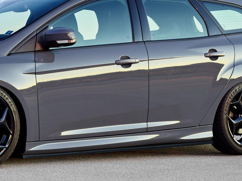 CUP Seitenschweller Ford Focus ST, DYB ab Bj.:2015 - Carbon