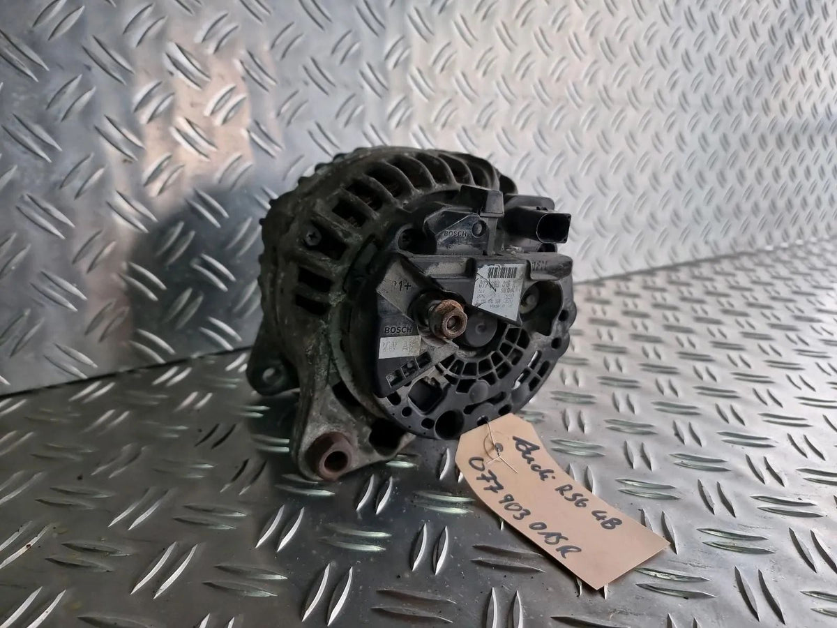 Audi RS6 4B 4.2 V8 Lichtmaschine 077903015R Generator