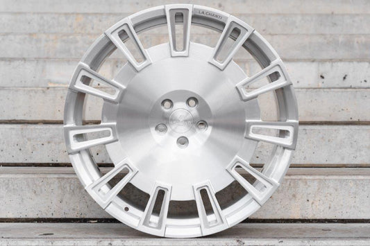 LC-F 32 All Colors