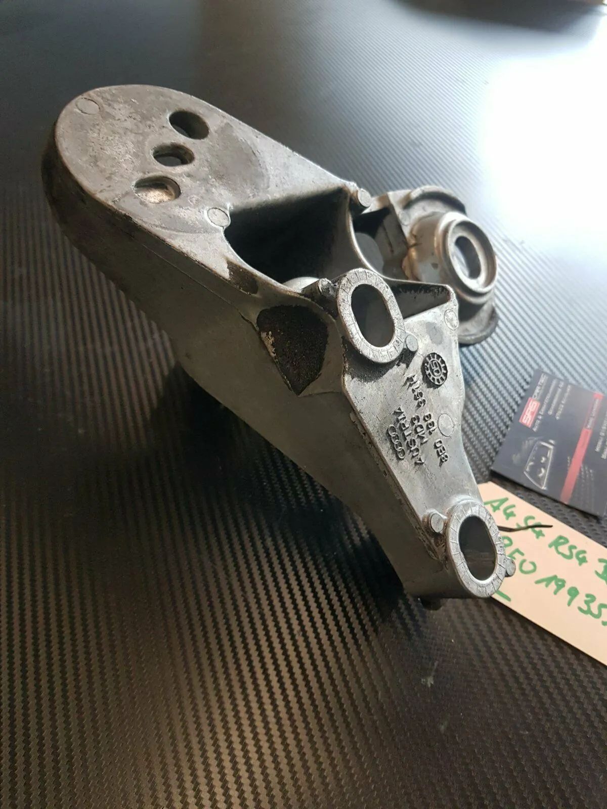 Motorhalter Motorstütze Stabi Halter 8E0199351H Audi A4 S4 B6 B7