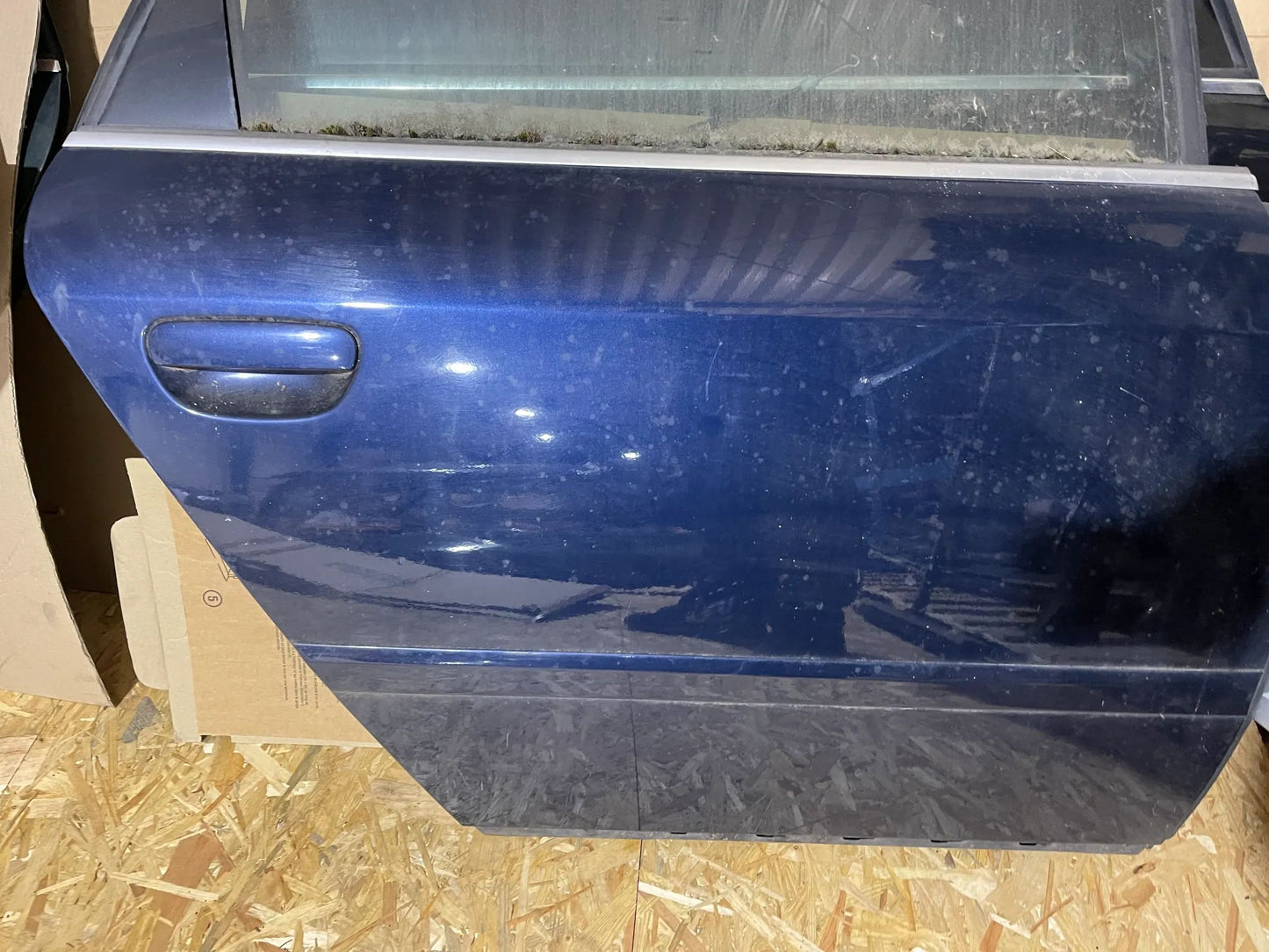 Original Audi A6 S6 RS6 4B Kombi Türe rechts Hinten LZ5E Mugelloblau