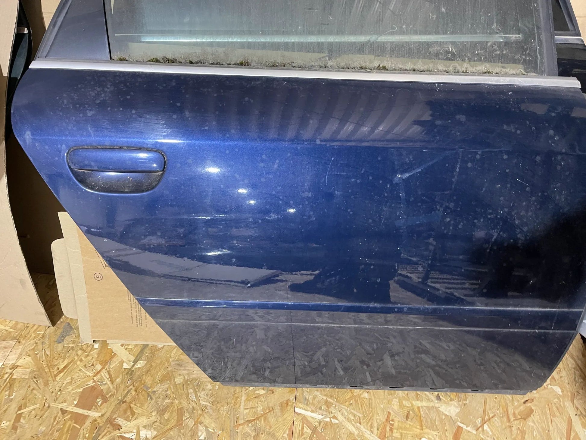 Original Audi A6 S6 RS6 4B Kombi Türe rechts Hinten LZ5E Mugelloblau