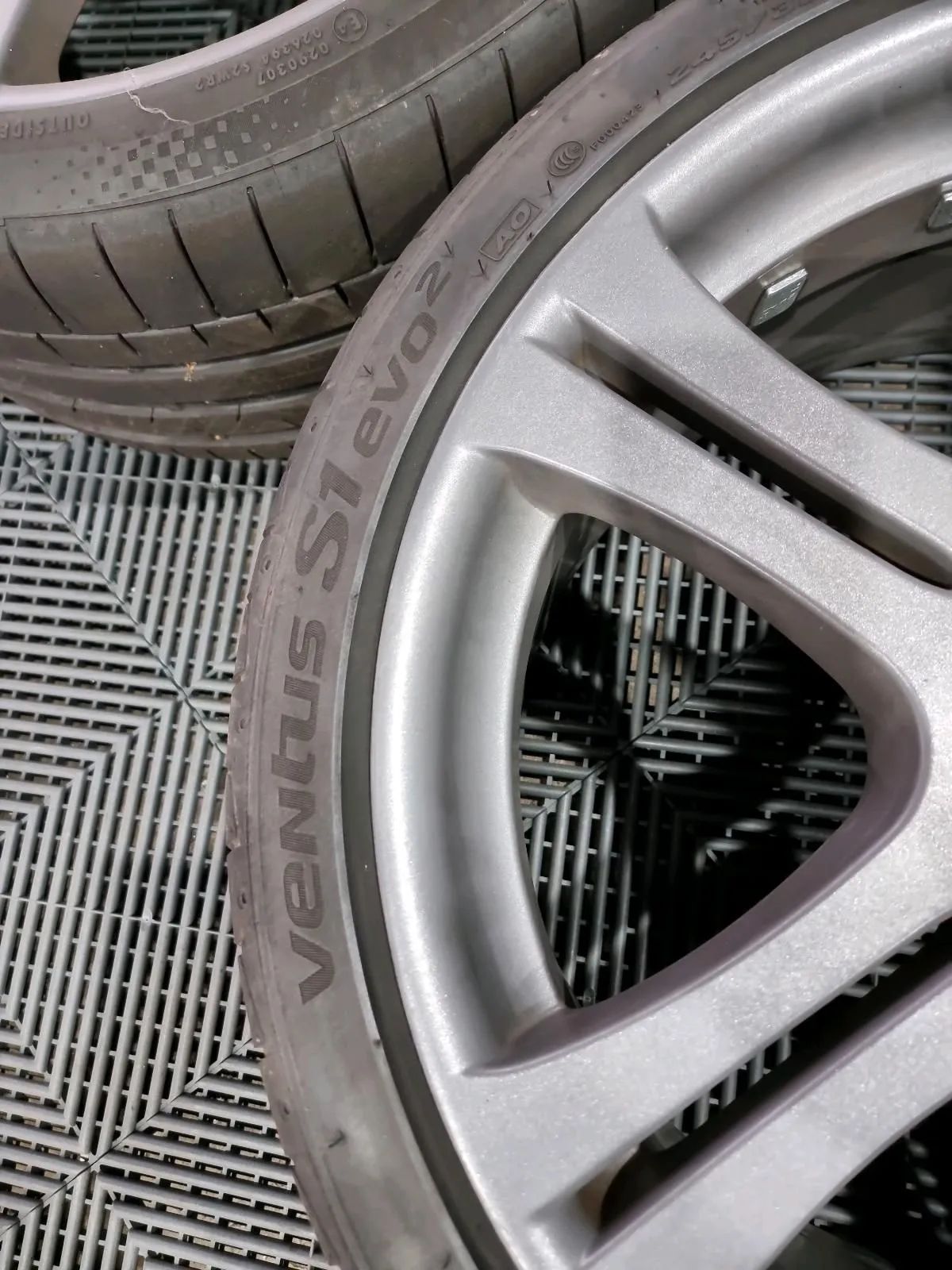 Audi VW Seat Sommerräder 8,5x19 ET30 5x112 245 35 19 KBA 46429