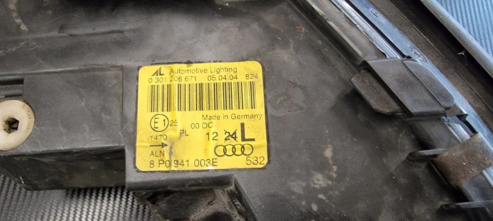 Original Xenon Scheinwerfer Audi A3 S3 8P 8P0941004D 8P0941003E