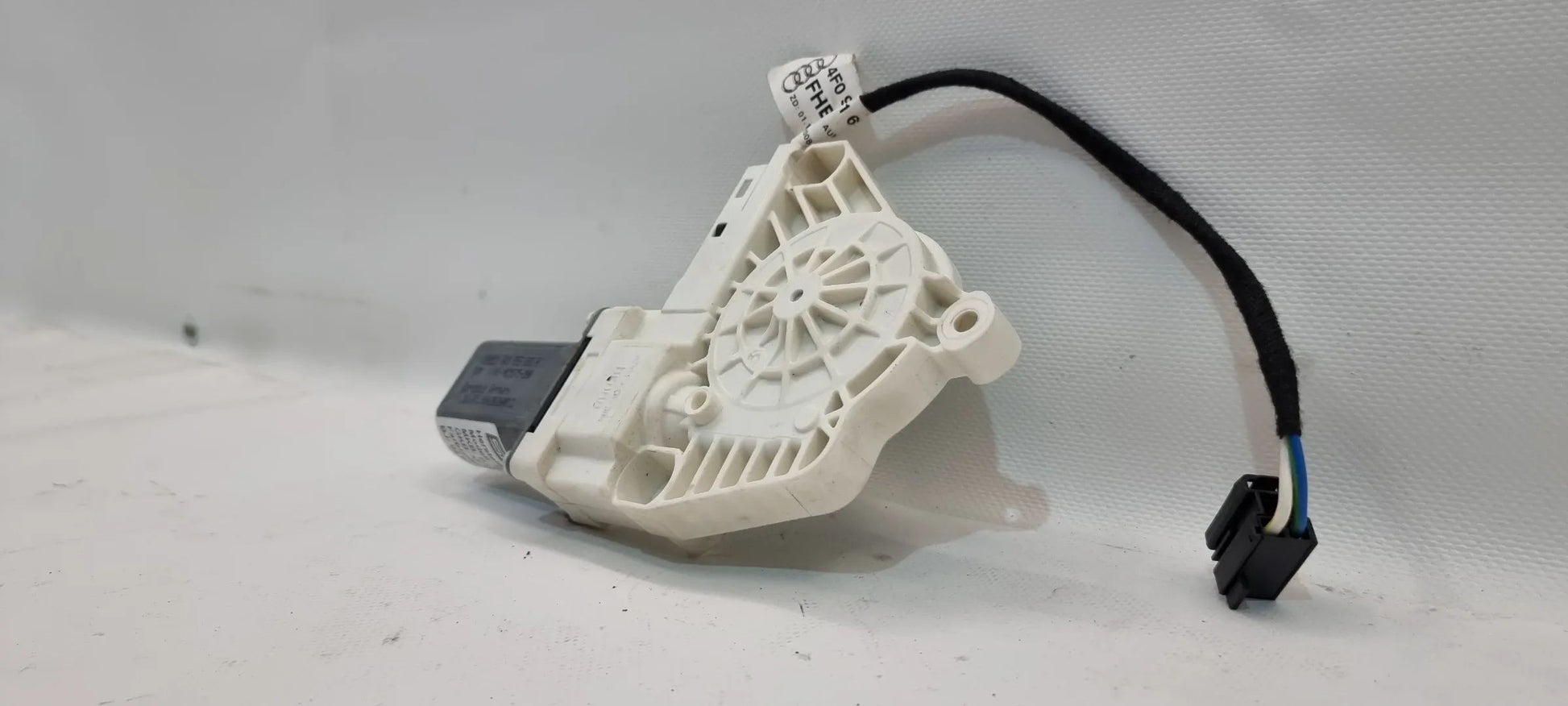Fensterhebermotor Festerheber Audi A4 A5 Vorne Rechts 8K0959802A Steuergerät