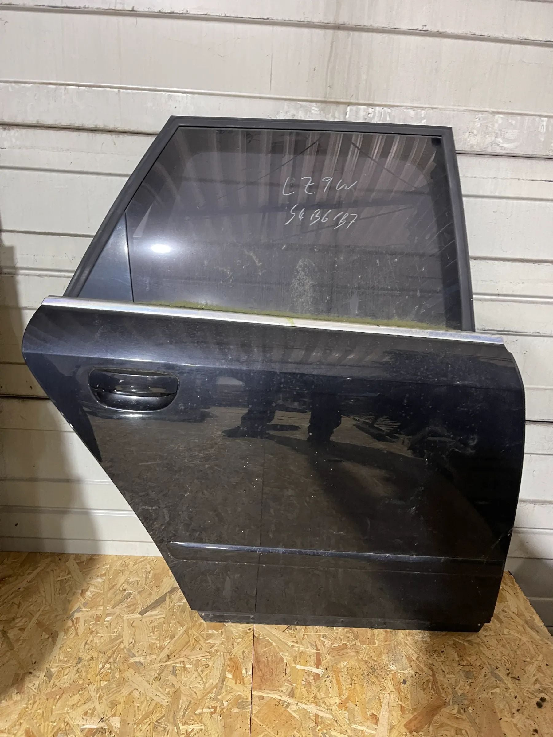 Audi A4 S4 8E B6 B7 Türe hinten rechts LZ9W ebony schwarz Tür