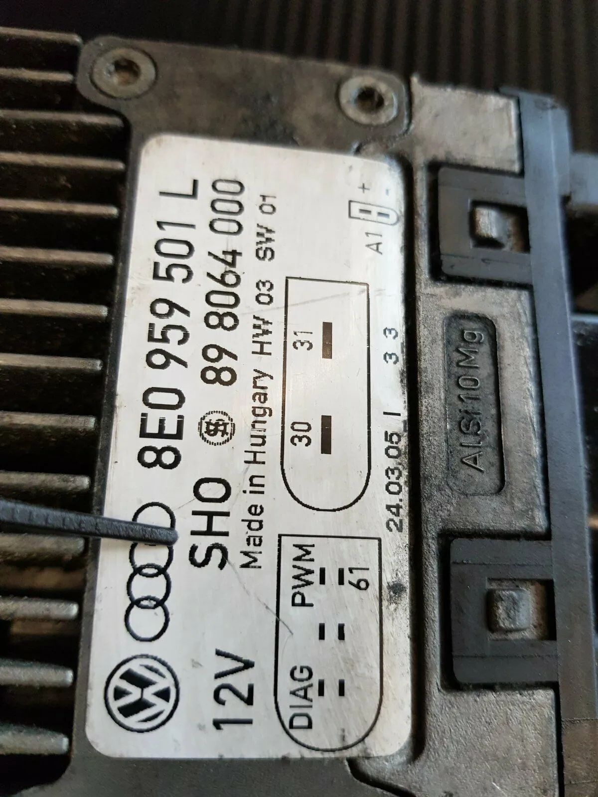 Audi A4 S4 B6 B7 8E Lüftersteuergerät Lüfter 8E0959501L Bosch 898064000
