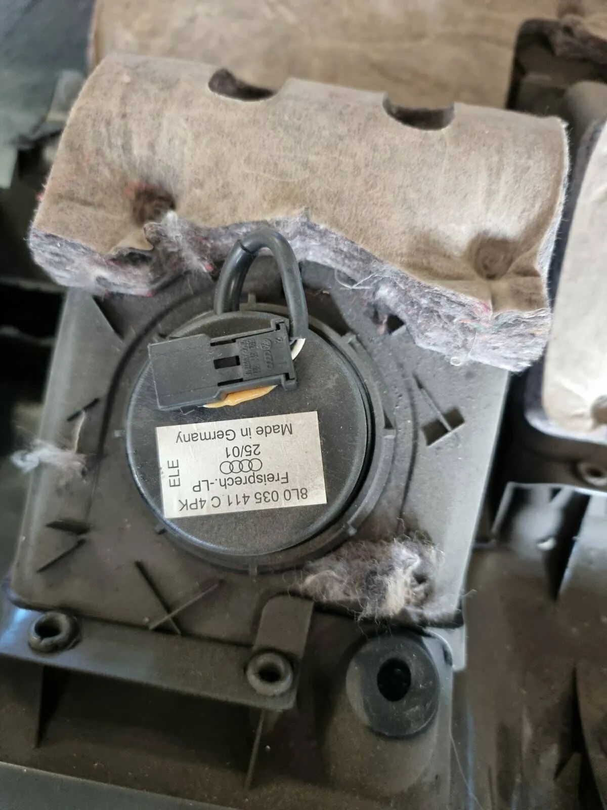 Audi A3 S3 8L Verkleidung Fußraum 8L1857919 / 8L0035411C Ablage