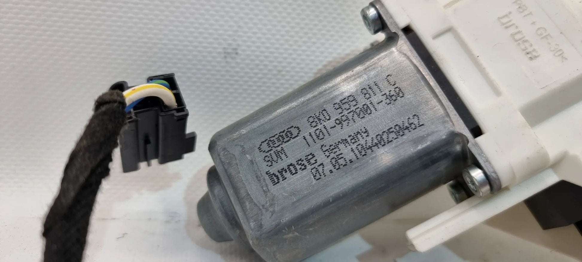 Fensterhebermotor Festerheber Audi A4 A5 Hinten Links 8K0959811C Steuergerät