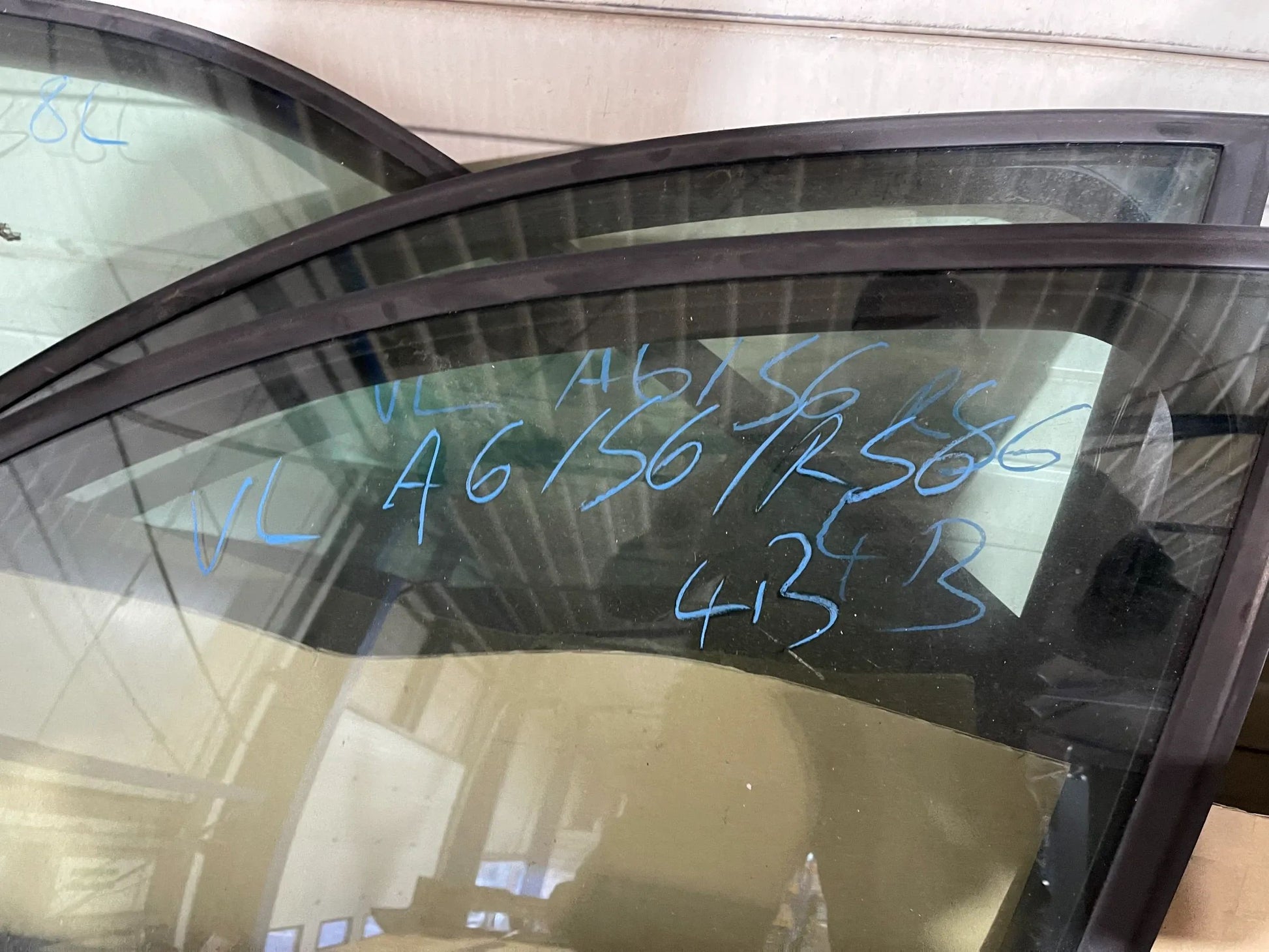 Original Audi A6 S6 RS6 4B Kombi Türe Links vorne LZ6H Racing grün Tür