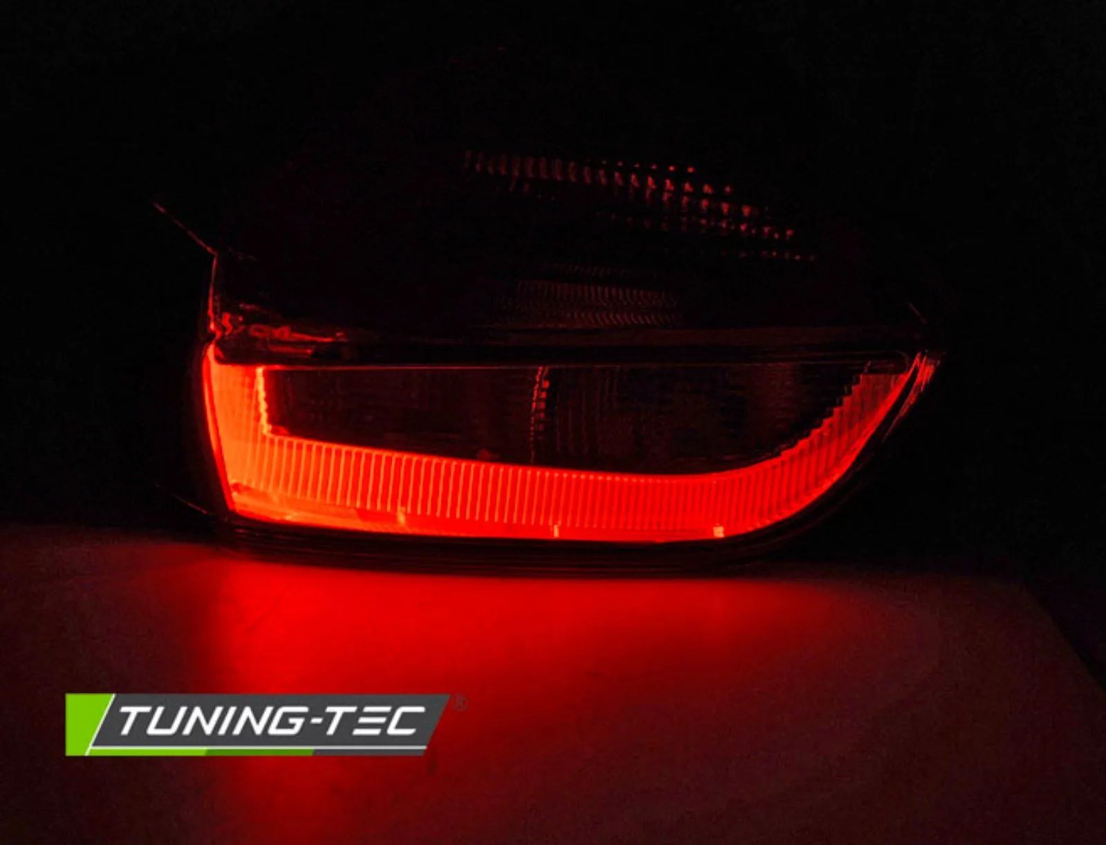 Tuning-Tec LED Lightbar Rückleuchten für Ford Focus MK3 15-18 rot/rauch