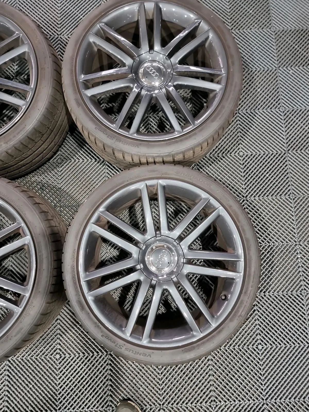 Original Audi S8 Sommerräder 9x20 ET45 5x112 255 30 20 Speedline 4E0601025AP