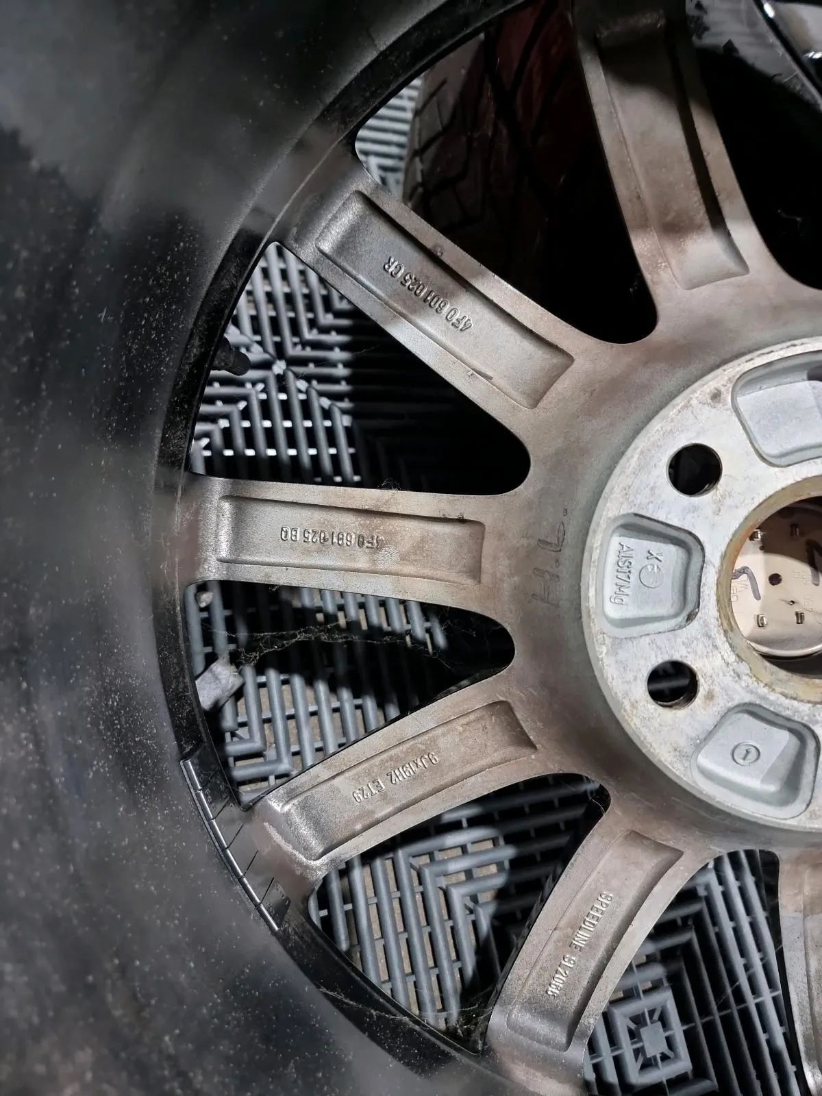 Original Audi RS6 4F Winterräder 9x19 ET29 5x112 255 40 19