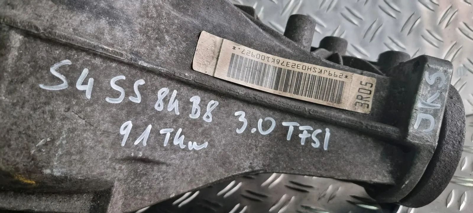 Audi S4 S5 B8 8K Differenzial JKS Diff 3.0TFSI
