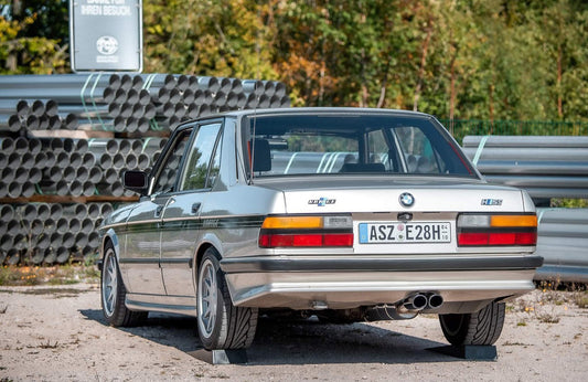 FOX BMW E28 525e mit Katalysator Endschalldämpfer ab Kat - 2x88x74 Typ 32 schwarz