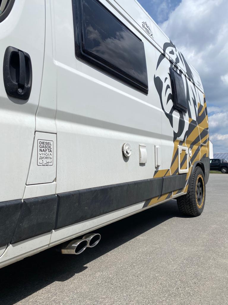 FOX Fiat Ducato Wohnmobil Endrohr Ausgang zur Fahrerseite - 2x115x85 Typ 38