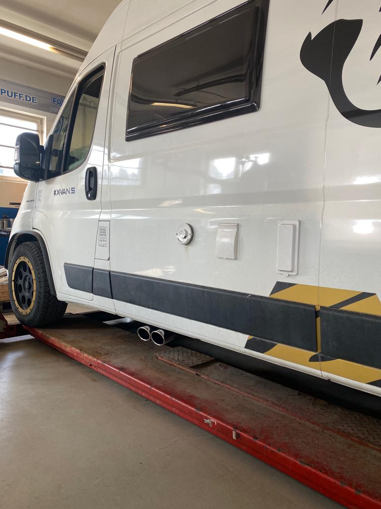 FOX Fiat Ducato Wohnmobil Endrohr Ausgang zur Fahrerseite - 2x115x85 Typ 38