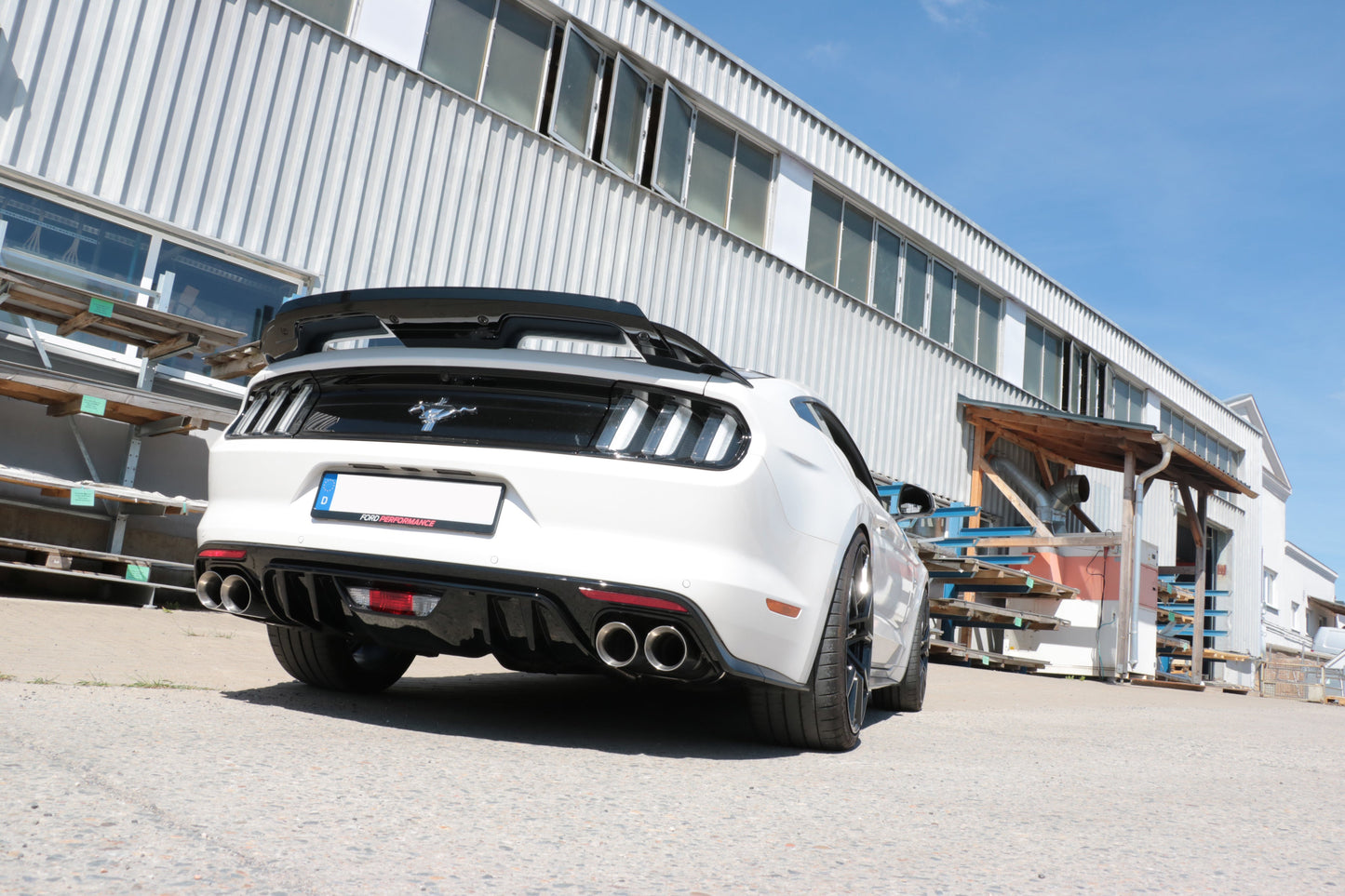 FOX Ford Mustang VI Coupe & Convertible - 4/6/8 -Zylinder Endschalldämpfer rechts/links ohne Abgasklappen - 2x100 Typ 25 rechts/links - passend an den Stoßstangenansatz 52889573 von Velocity