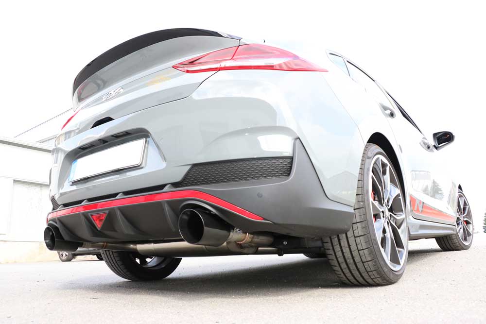FOX Hyundai i30N Performance Fastback - SCHWARZ Endschalldämpfer quer Ausgang rechts/links mit Abgasklappe - 1x114 Typ 25 rechts/links schwarz glänzend emailliert