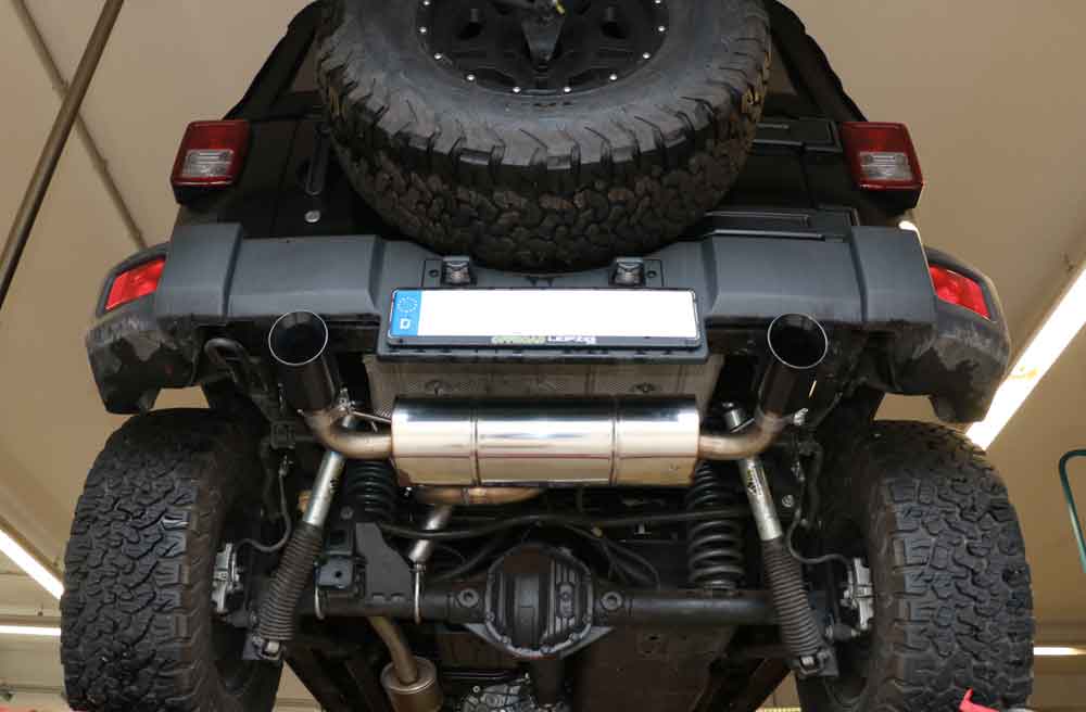 Jeep Wrangler III - JK Endschalldämpfer quer Ausgang rechts/links - 1x100 Typ 25 rechts/links schwarz emalliert