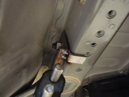 Mitsubishi Lancer CYO Stufenheck/ Sportback Benzin Endschalldämpfer quer Ausgang rechts/links - 115x85 Typ 32 rechts/links