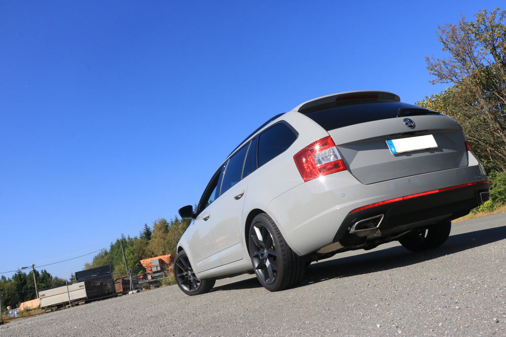 Skoda Octavia 5E RS - TDI - 4x4 mit Diesel-Endrohrblenden Halbanlage rechts/links ab Kat - Austritt der Endrohre in den originalen Diesel-Endrohrblenden