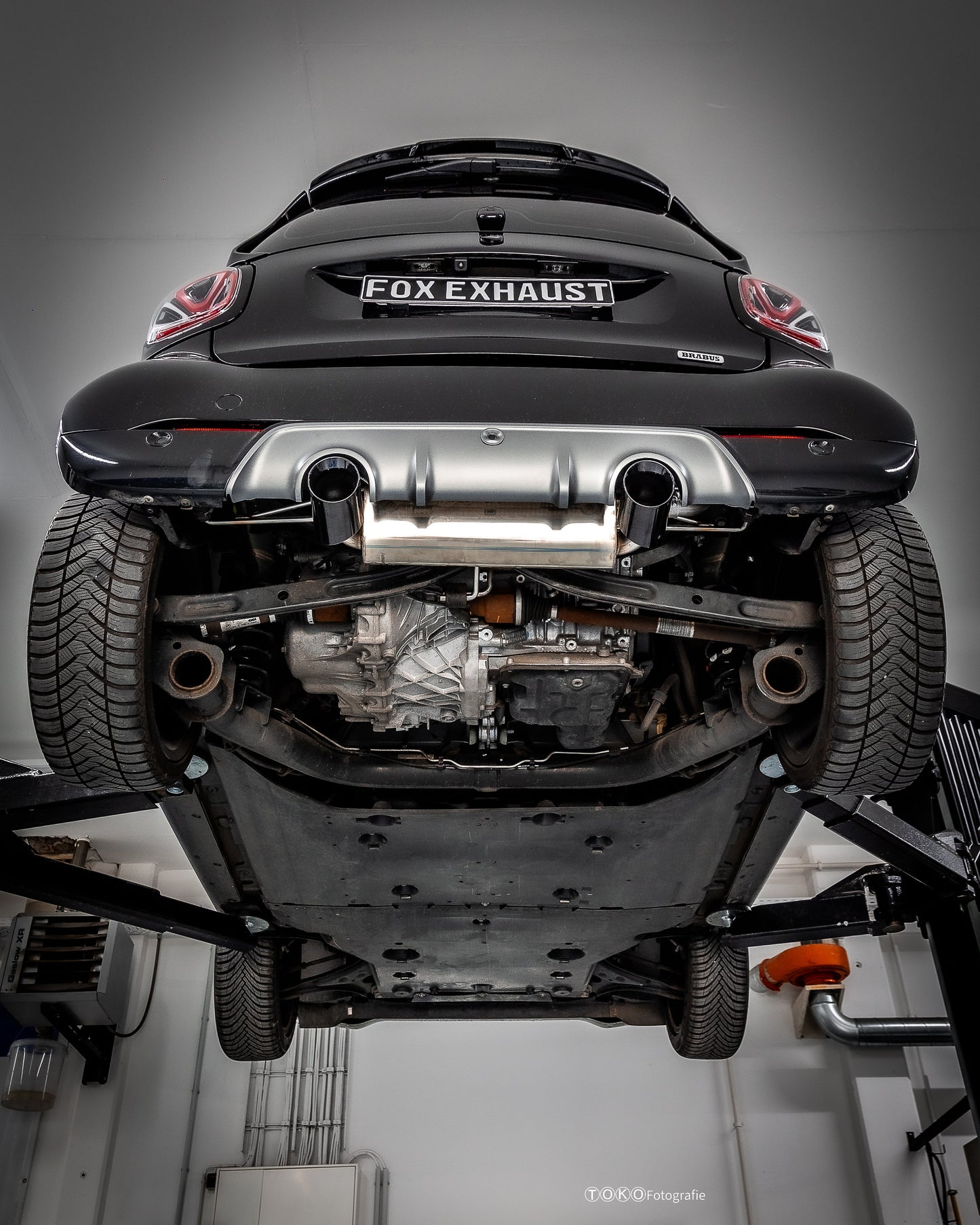 FOX Smart Fortwo 453 Brabus Coupe & Cabrio Endschalldämpfer quer Ausgang rechts/links inkl. Flexstück - 1x90 Typ 25 rechts/links schwarz emalliert