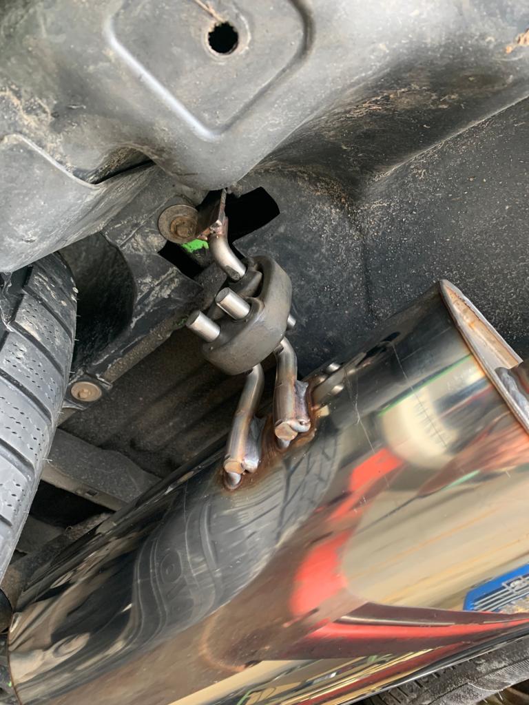 VW Bus T5/ T6 4motion Endschalldämpfer Ausgang rechts/links - 2x115x85 Typ 32 rechts/links